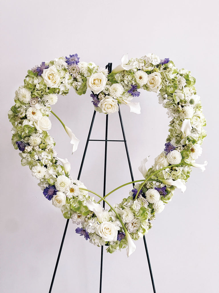 ER-7 Bicolour or Multicolour Heart-shaped Wreath